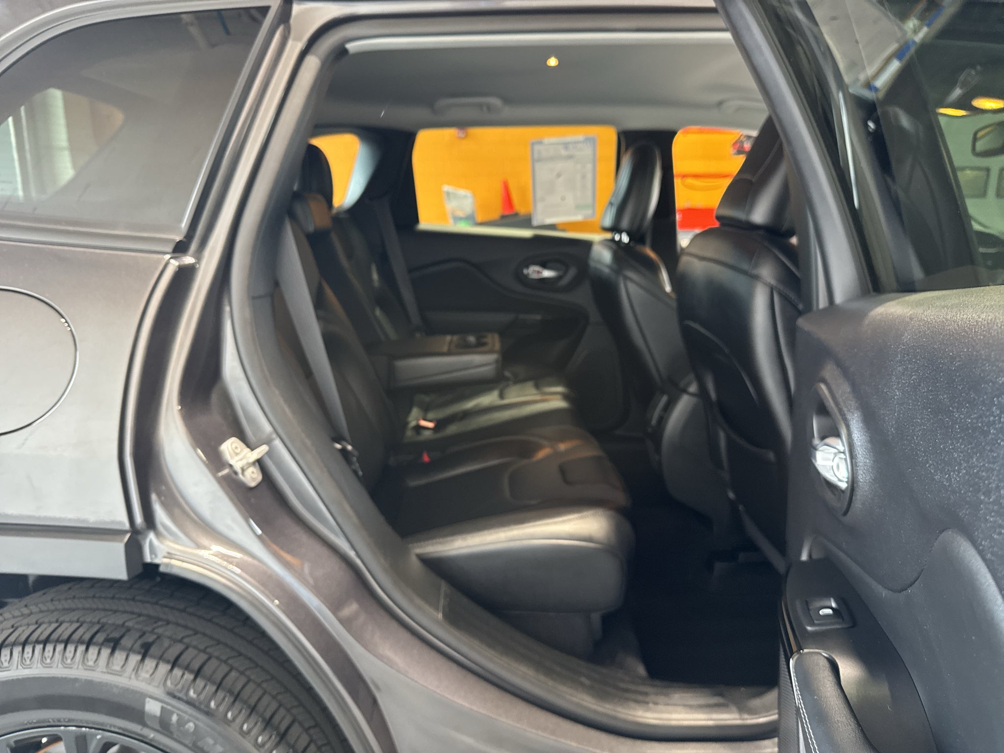 2023 Jeep Cherokee Altitude Lux