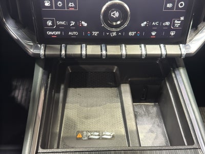 2025 GMC Acadia AT4