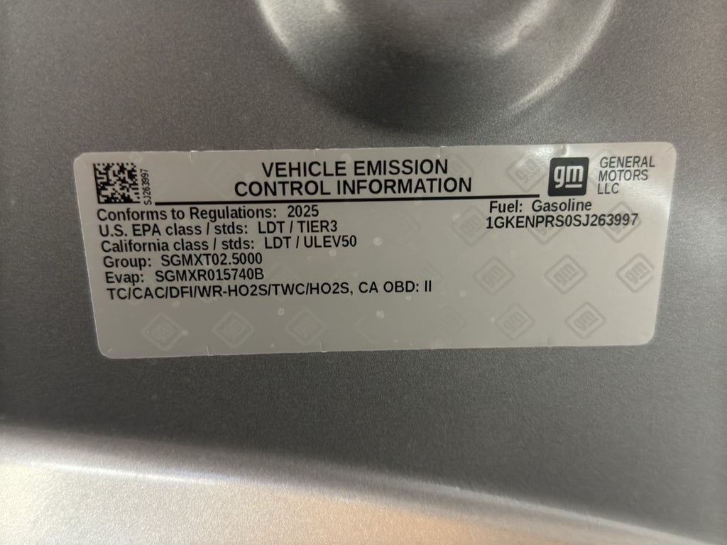2025 GMC Acadia AT4