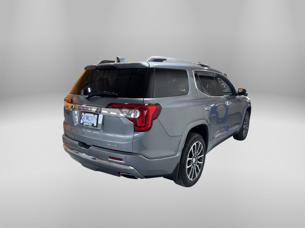 2022 GMC Acadia Denali