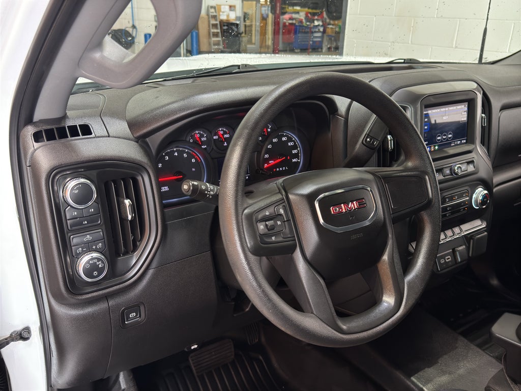 2025 GMC Sierra 2500 HD Pro