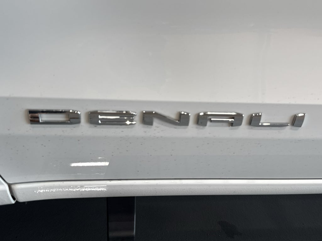 2025 GMC Canyon Denali