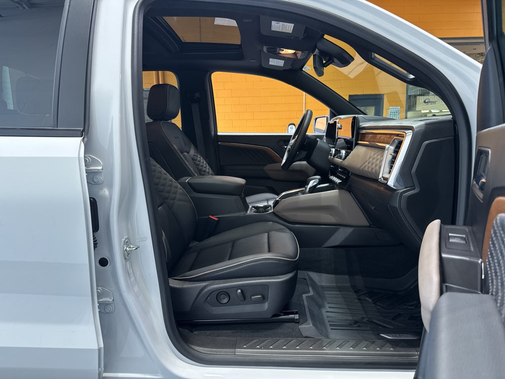 2025 GMC Canyon Denali