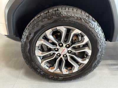 2025 GMC Canyon Denali