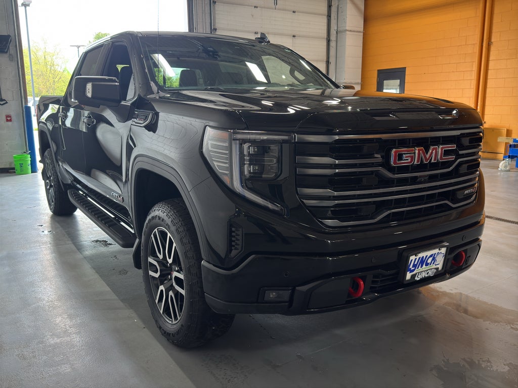 2025 GMC Sierra 1500 AT4