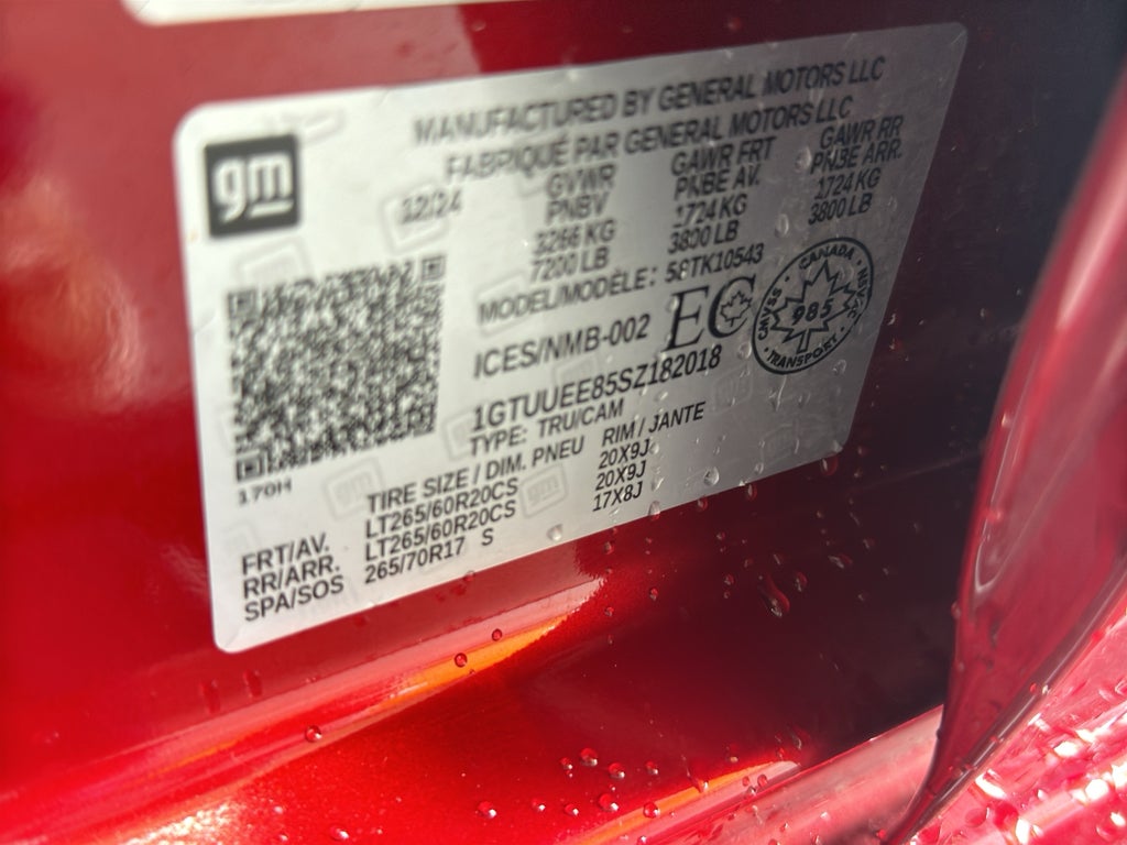 2025 GMC Sierra 1500 AT4