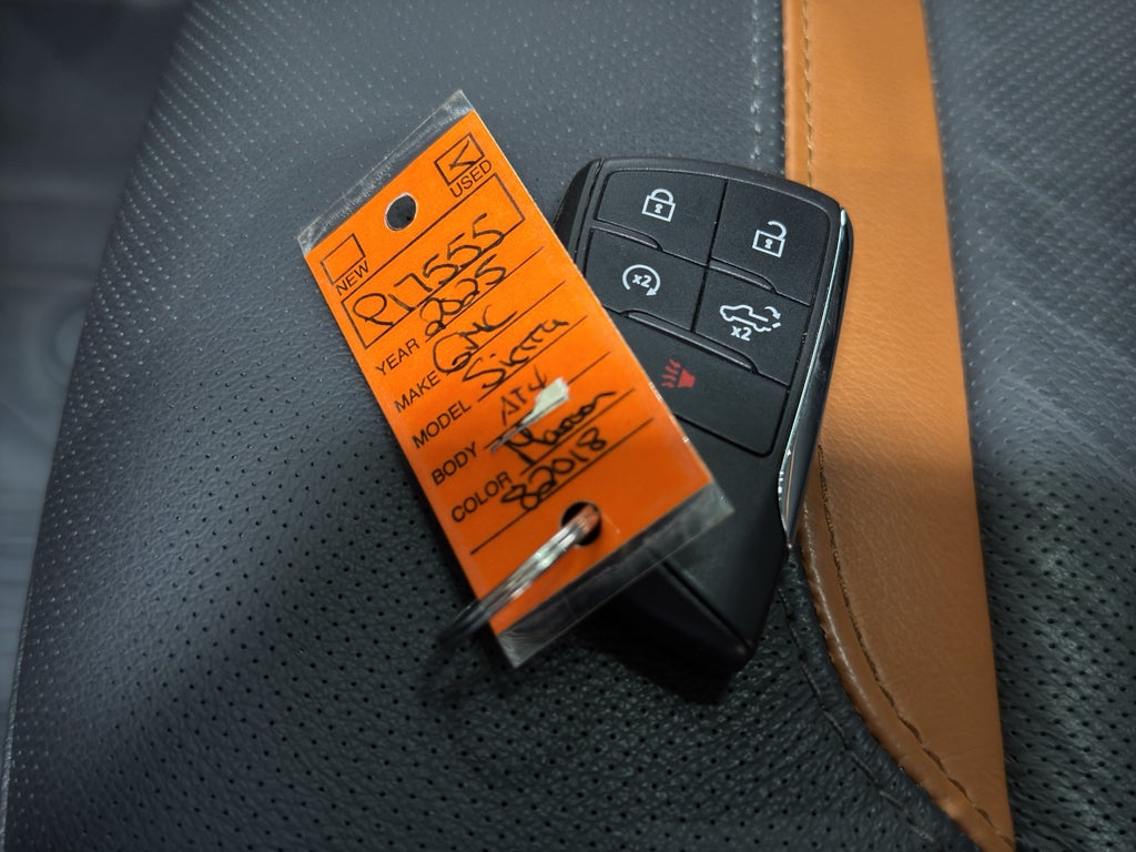 2025 GMC Sierra 1500 AT4