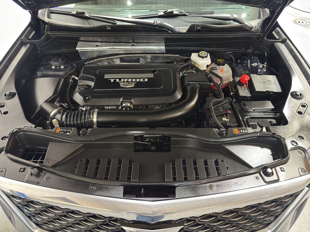 2025 Cadillac XT4 Premium Luxury