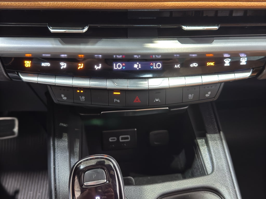 2025 Cadillac XT4 Sport