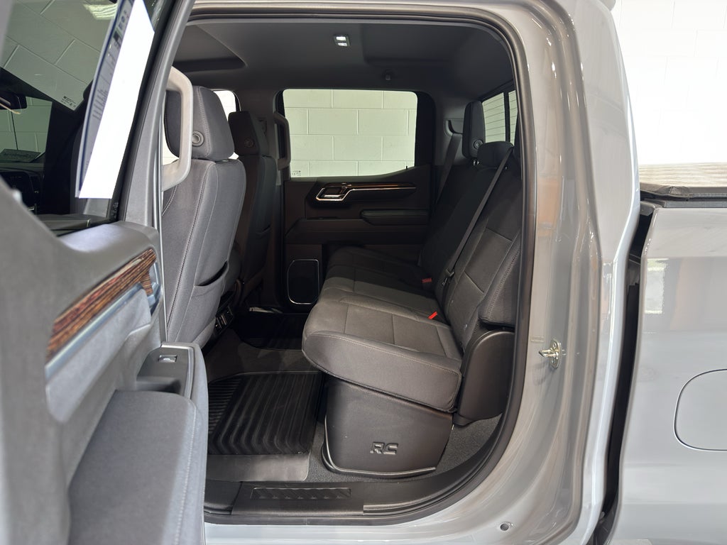2025 GMC Sierra 1500 SLE