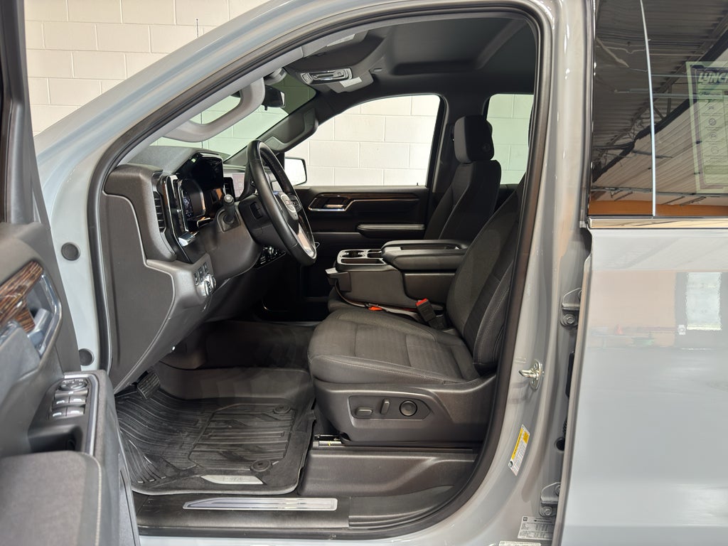 2025 GMC Sierra 1500 SLE
