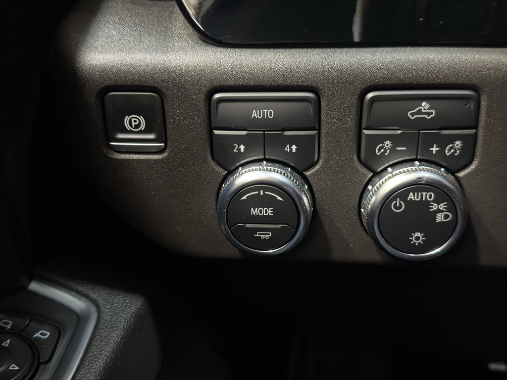 2025 GMC Sierra 1500 SLE