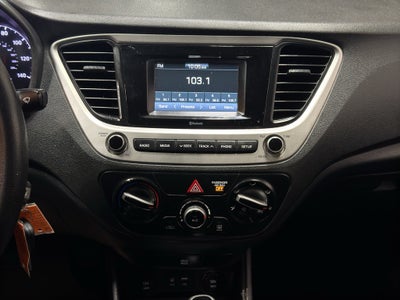 2020 Hyundai Accent SE