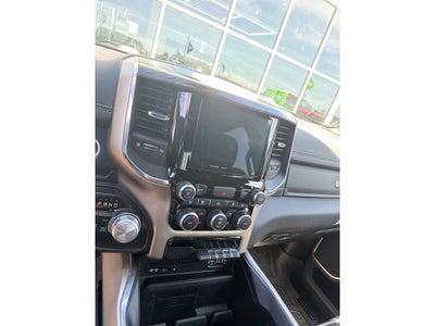 2019 RAM 1500 Laramie Crew Cab 4x4 5'7" Box