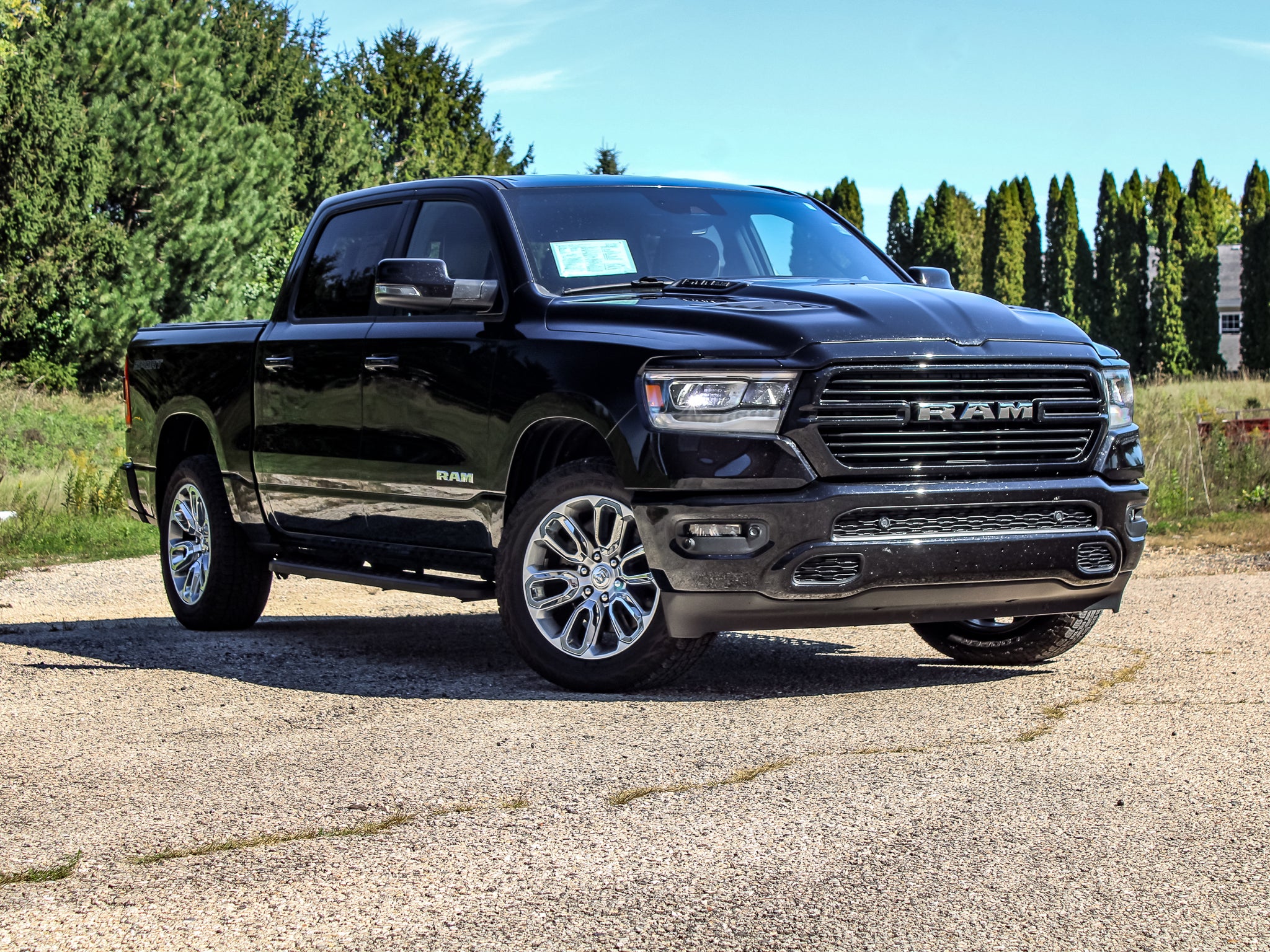 2023 RAM 1500 Laramie Crew Cab 4x4 5'7" Box