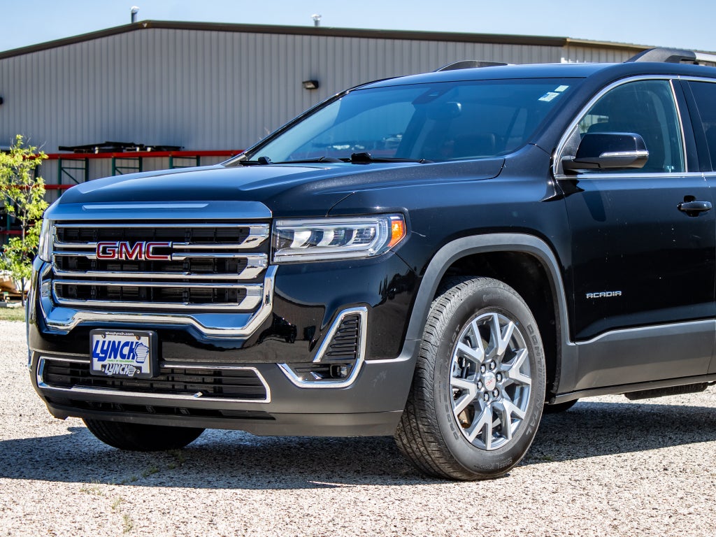 2023 GMC Acadia SLT