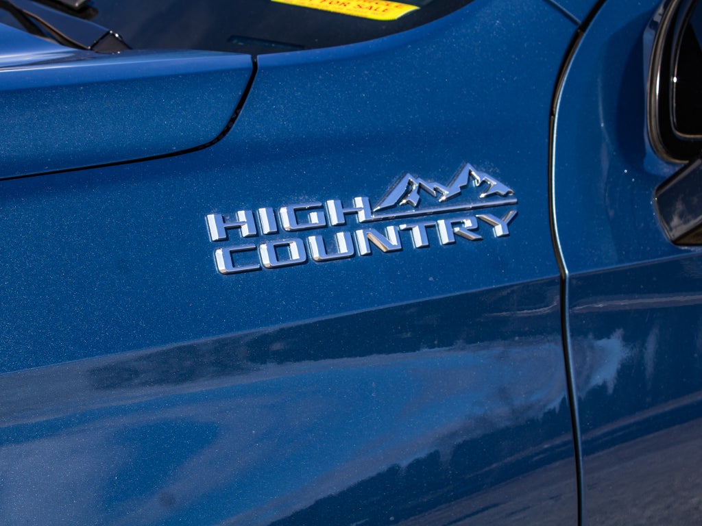 2025 Chevrolet Suburban High Country