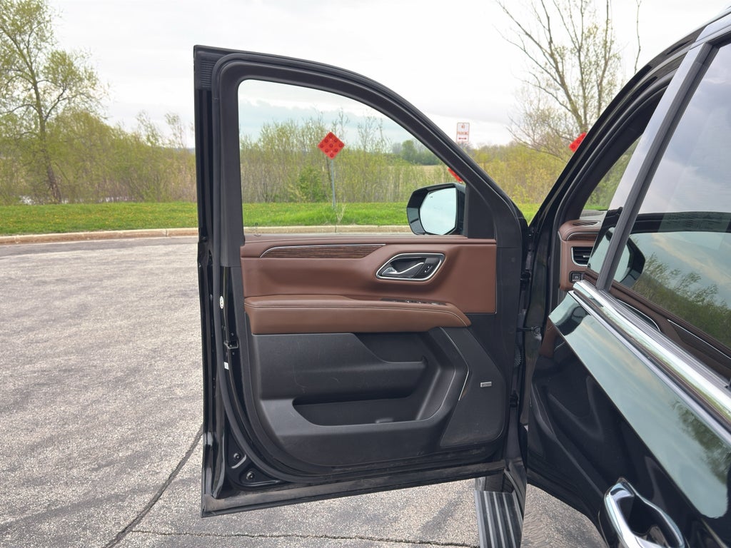 2023 Chevrolet Suburban High Country