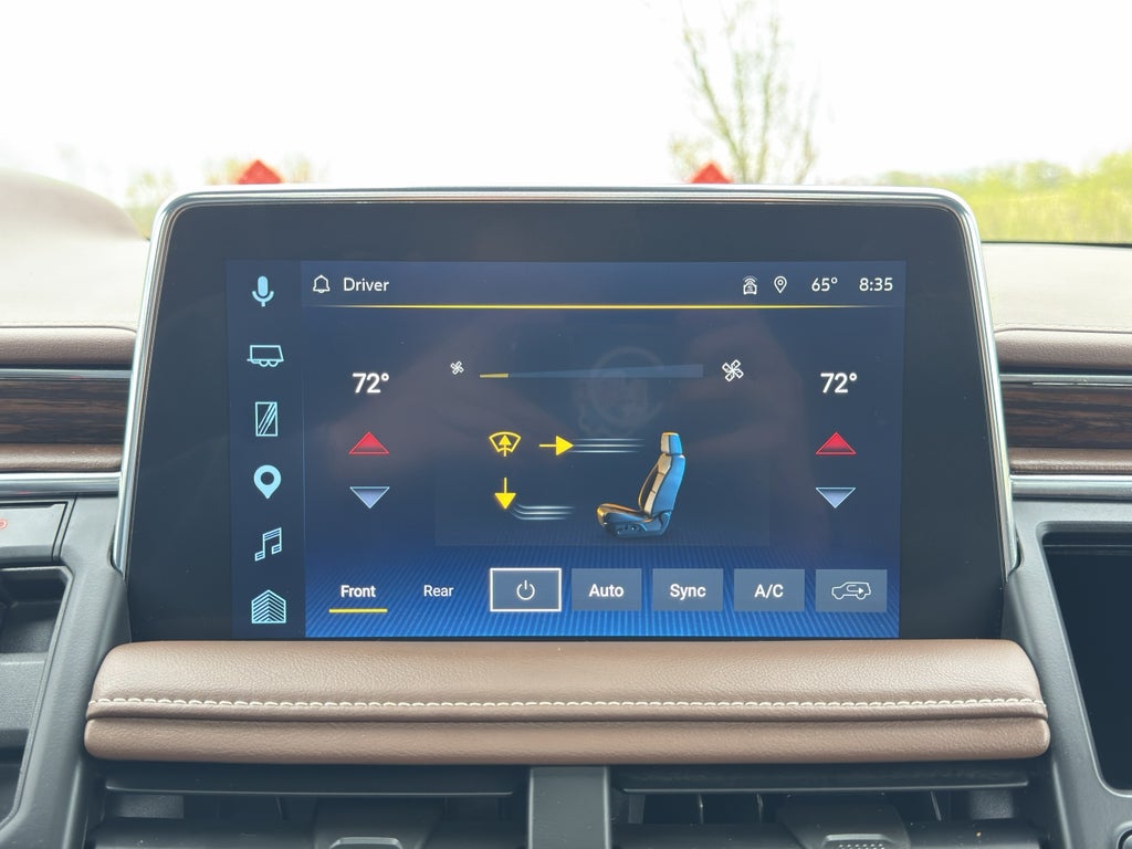 2023 Chevrolet Suburban High Country