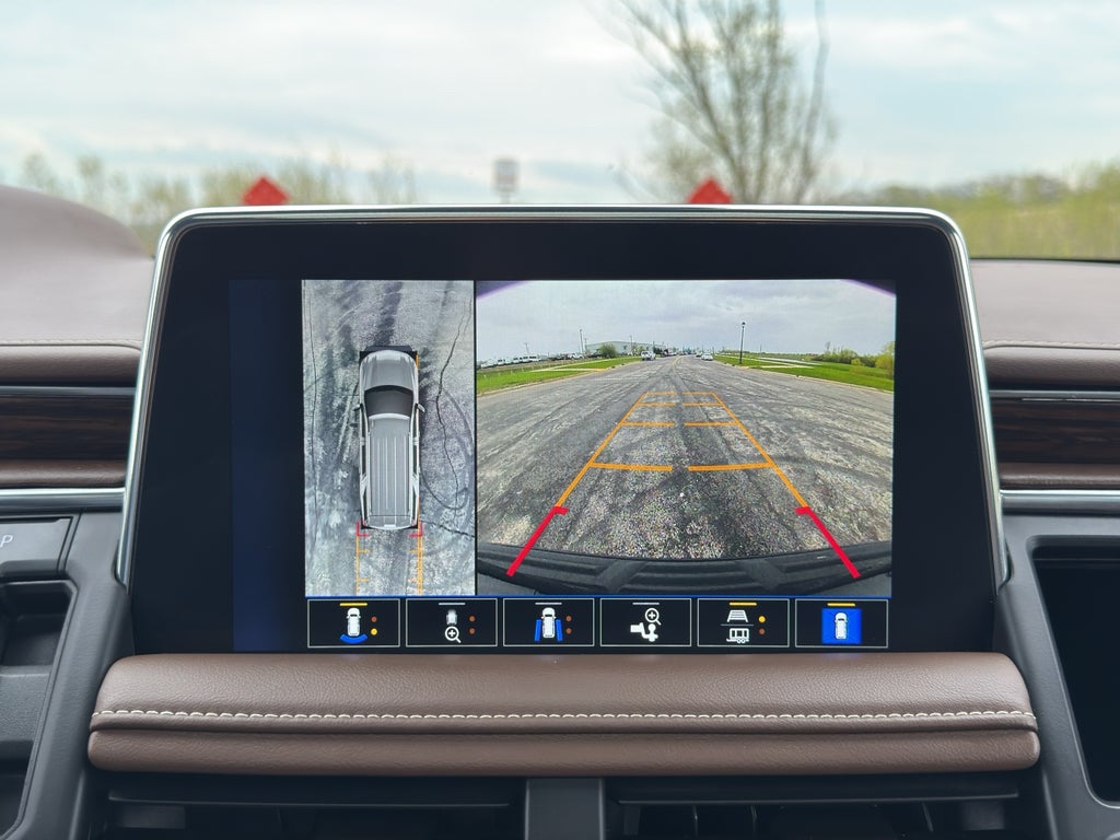 2023 Chevrolet Suburban High Country