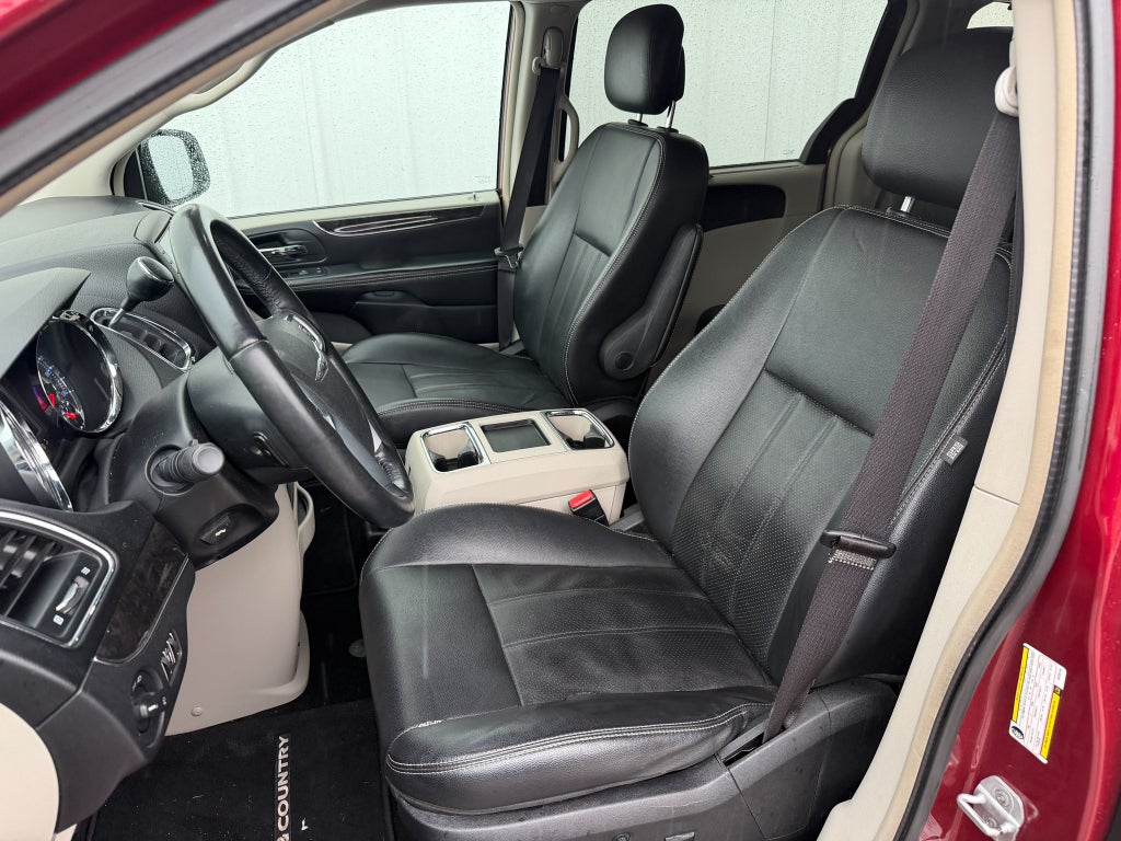 2012 Chrysler Town & Country Touring-L