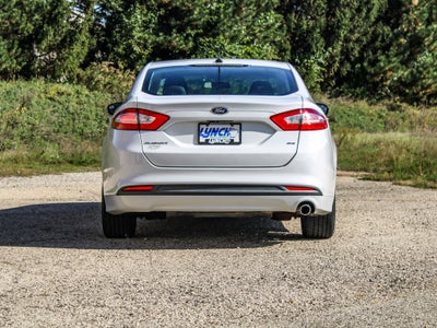 2016 Ford Fusion SE