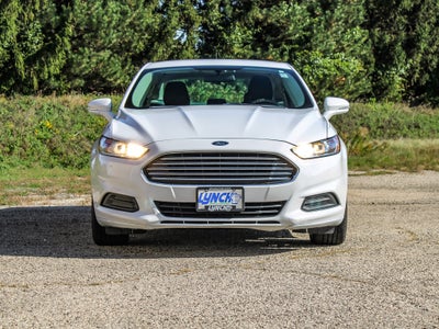 2016 Ford Fusion SE