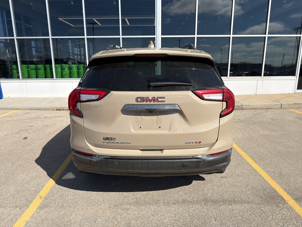 2022 GMC Terrain AT4