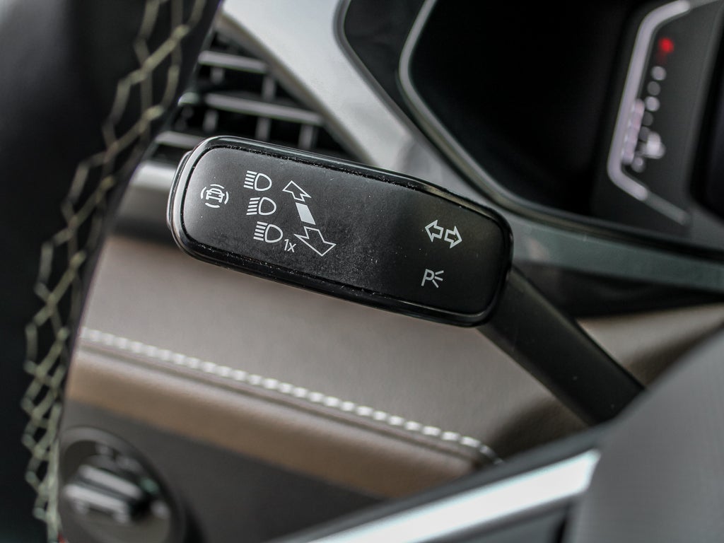 2023 Volkswagen Taos 1.5T SEL