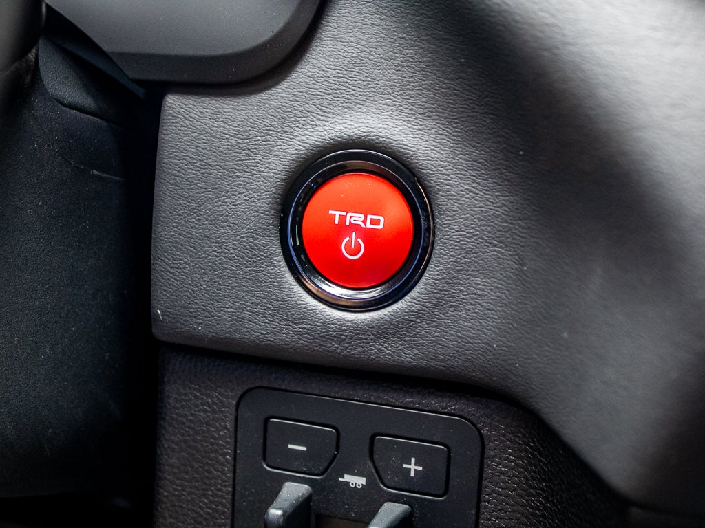2026 Toyota Tundra Hybrid Platinum Hybrid CrewMax 5.5' Bed