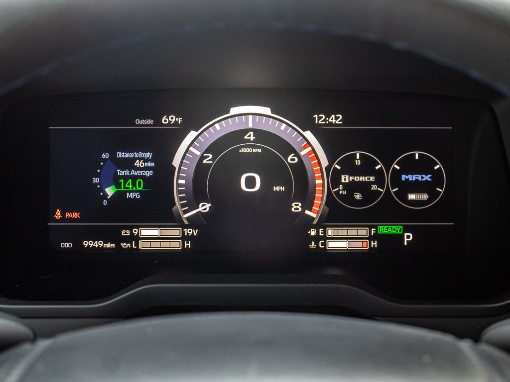 2026 Toyota Tundra Hybrid Platinum Hybrid CrewMax 5.5' Bed