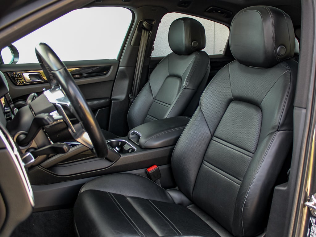 2021 Porsche Cayenne Coupe BASE