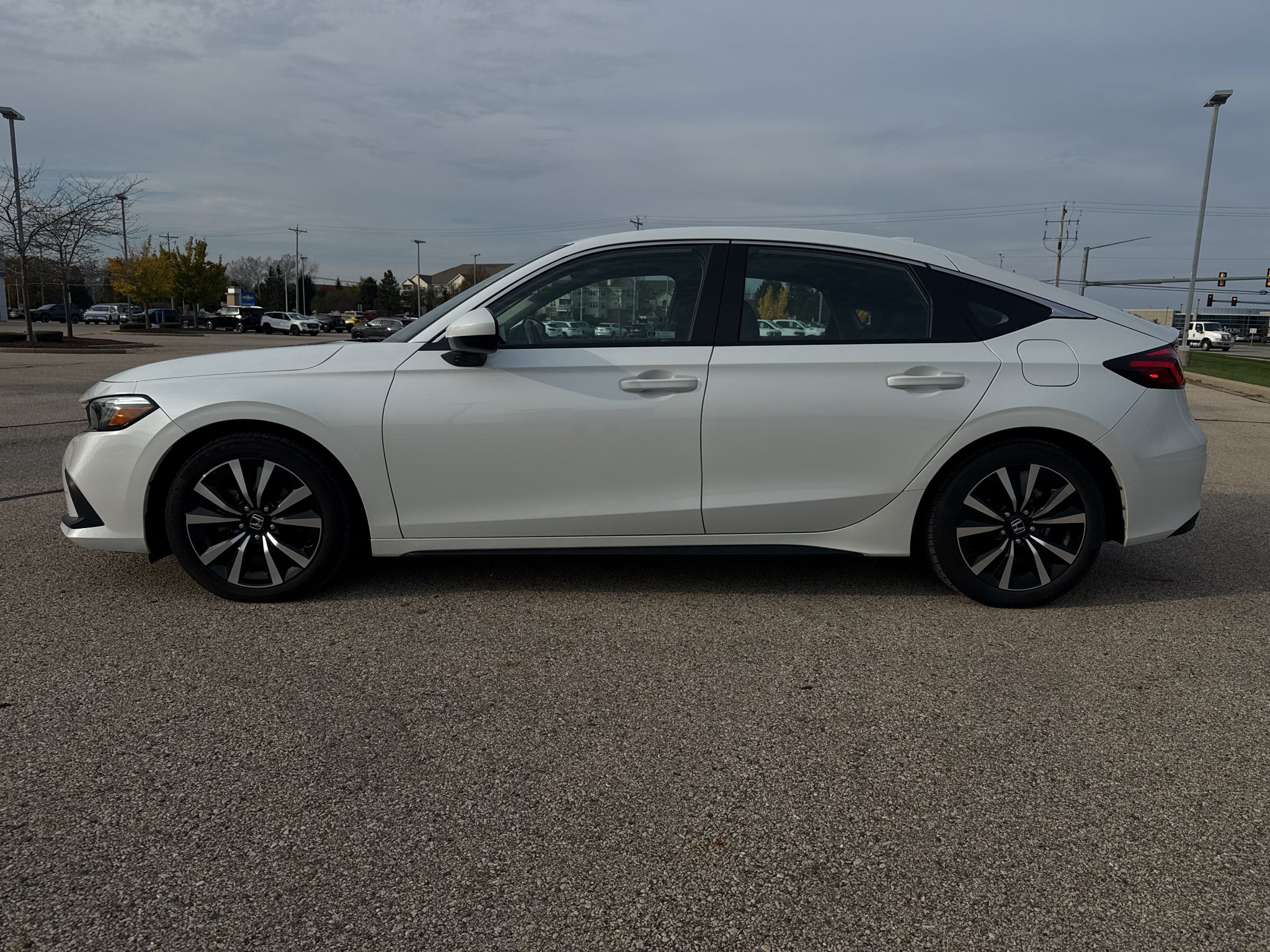 2024 Honda Civic Hatchback EX-L