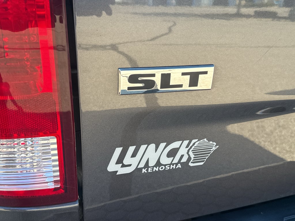 2017 RAM 1500 SLT