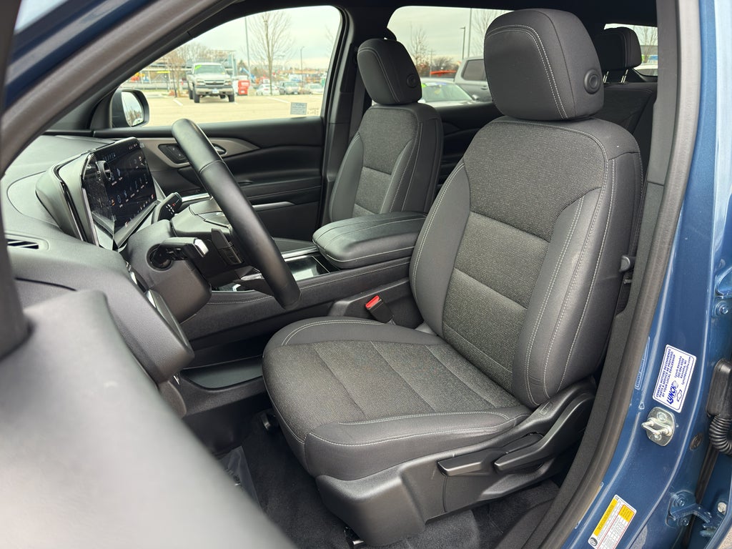 2024 Chevrolet Traverse LS