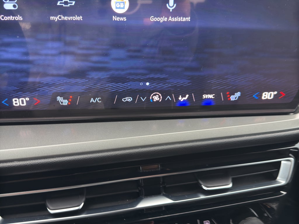 2024 Chevrolet Traverse LS