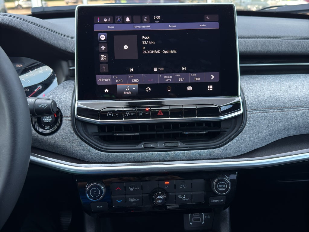 2023 Jeep Compass Latitude Lux