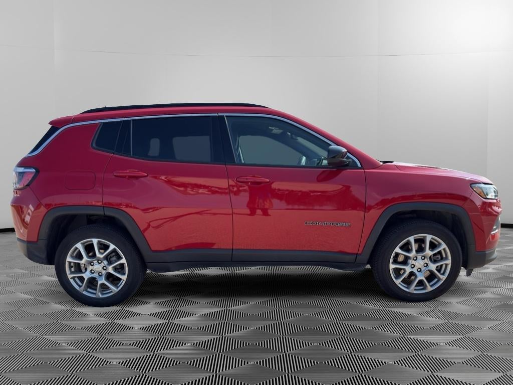 2023 Jeep Compass Latitude Lux
