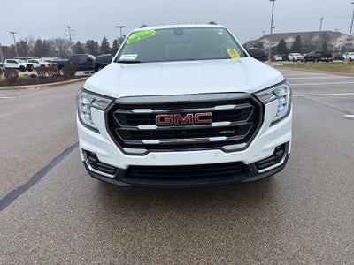 2023 GMC Terrain AT4