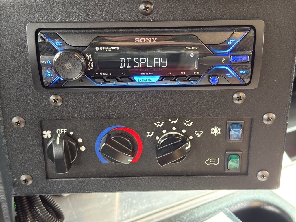 2022 Freightliner Y UNKNOWN