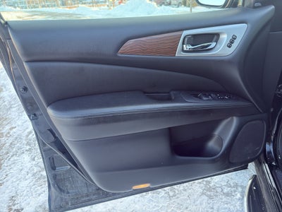 2019 Nissan Pathfinder Platinum