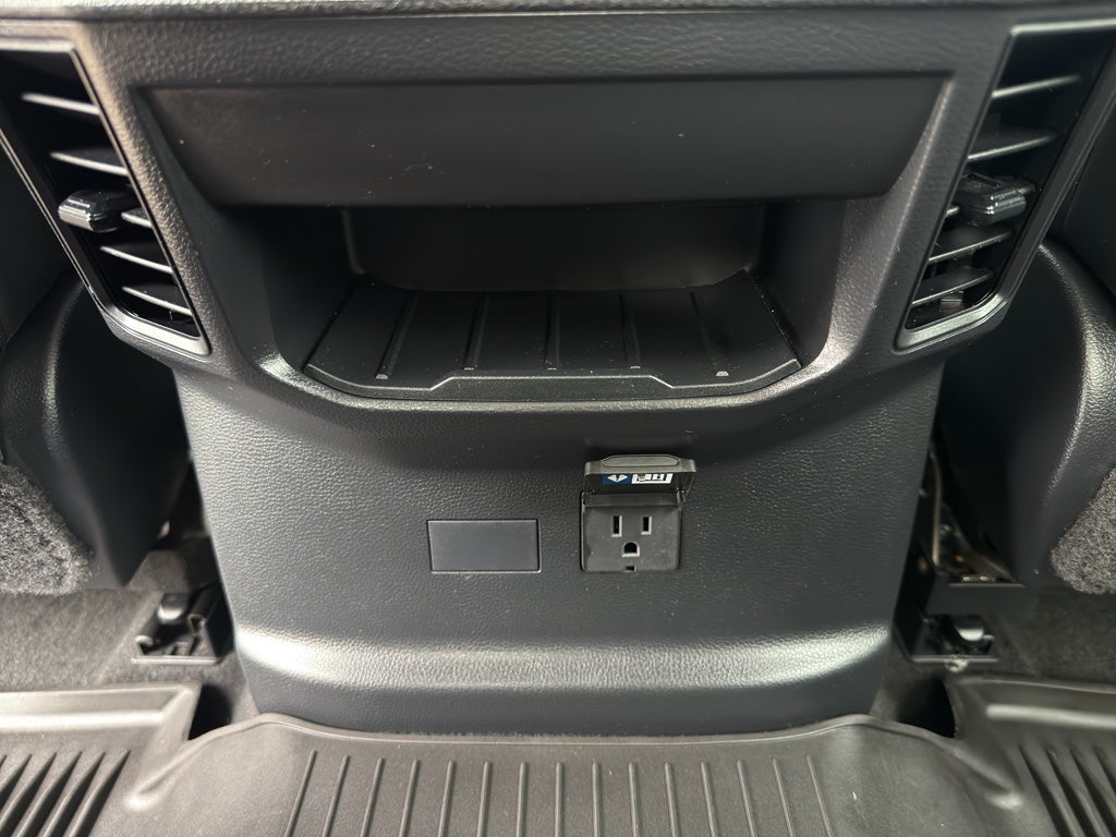 2023 Toyota Tundra 4WD SR5