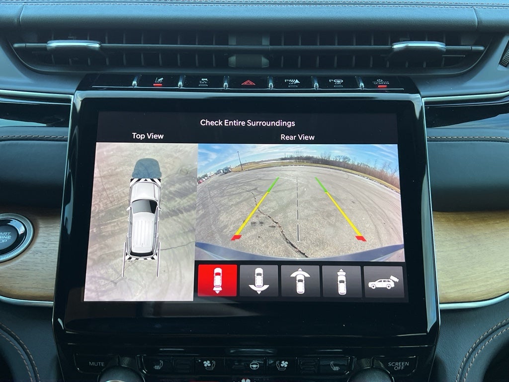 2022 Jeep Grand Cherokee Summit Reserve