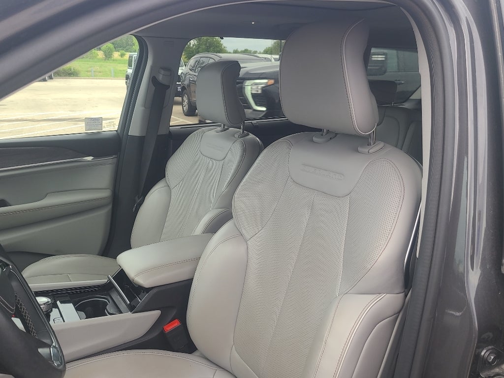 2022 Jeep Grand Cherokee L Overland