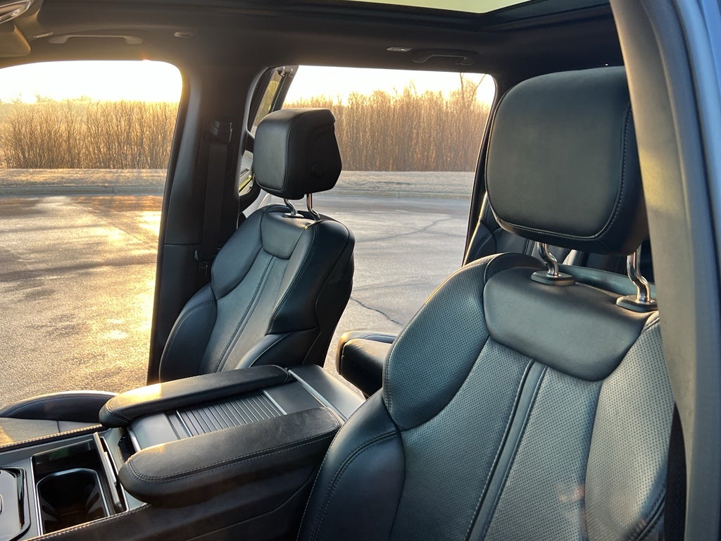 2023 Jeep Wagoneer Series II Carbide