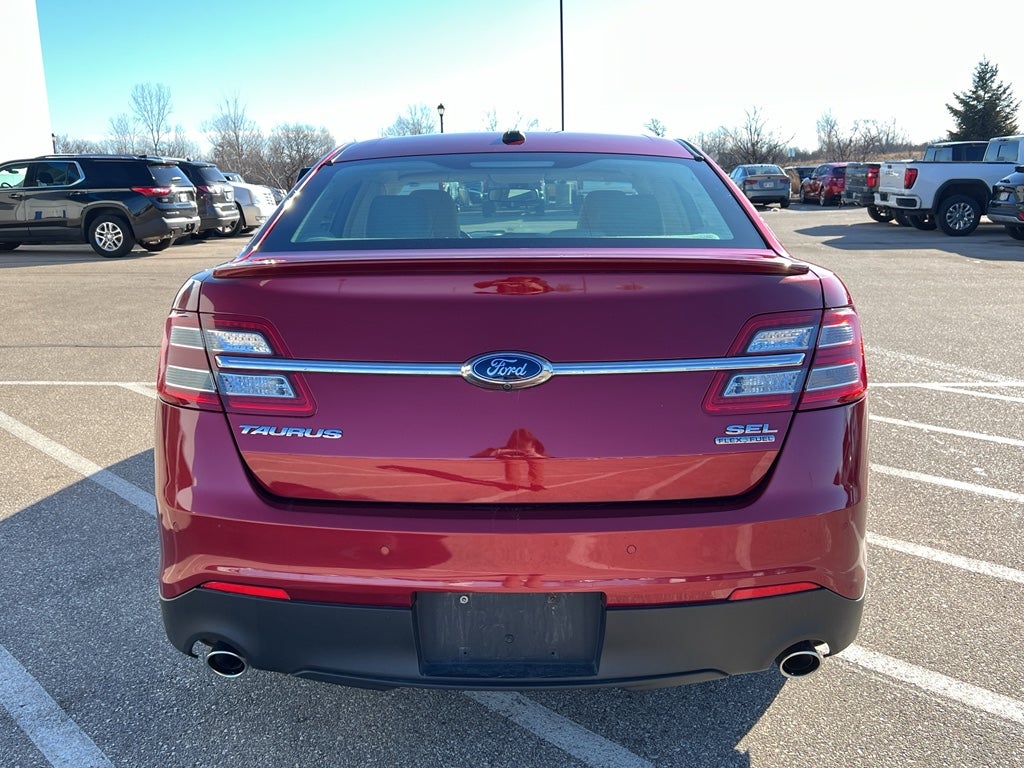 2017 Ford Taurus SEL