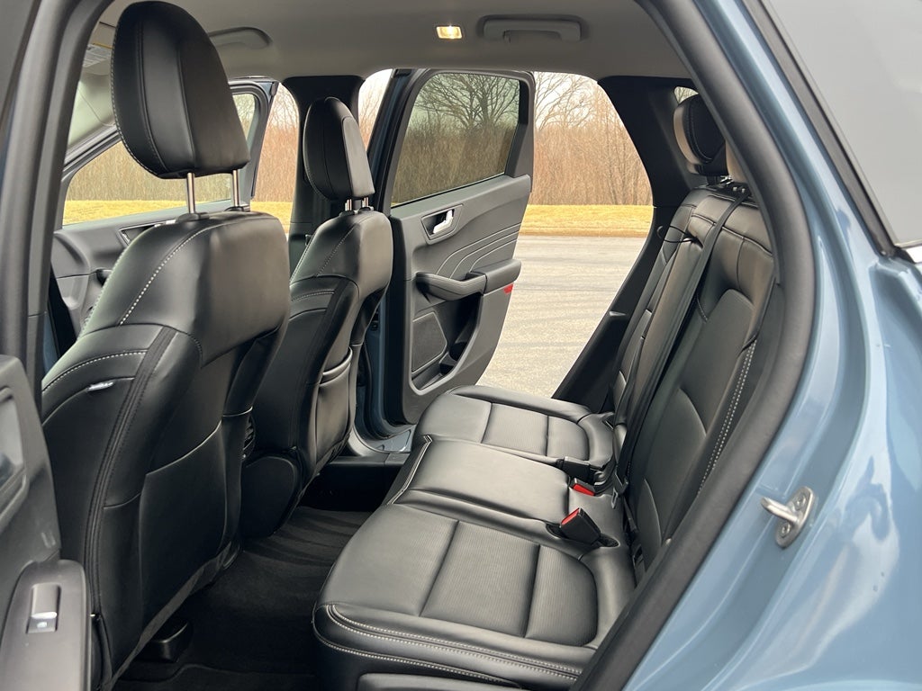 2025 Ford Escape Platinum