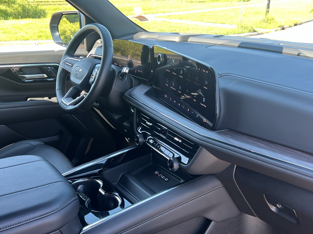 2025 Chevrolet Suburban Z71