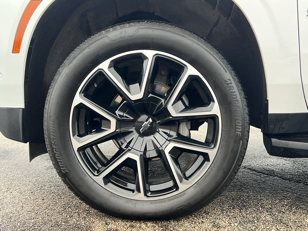 2025 Chevrolet Suburban RST