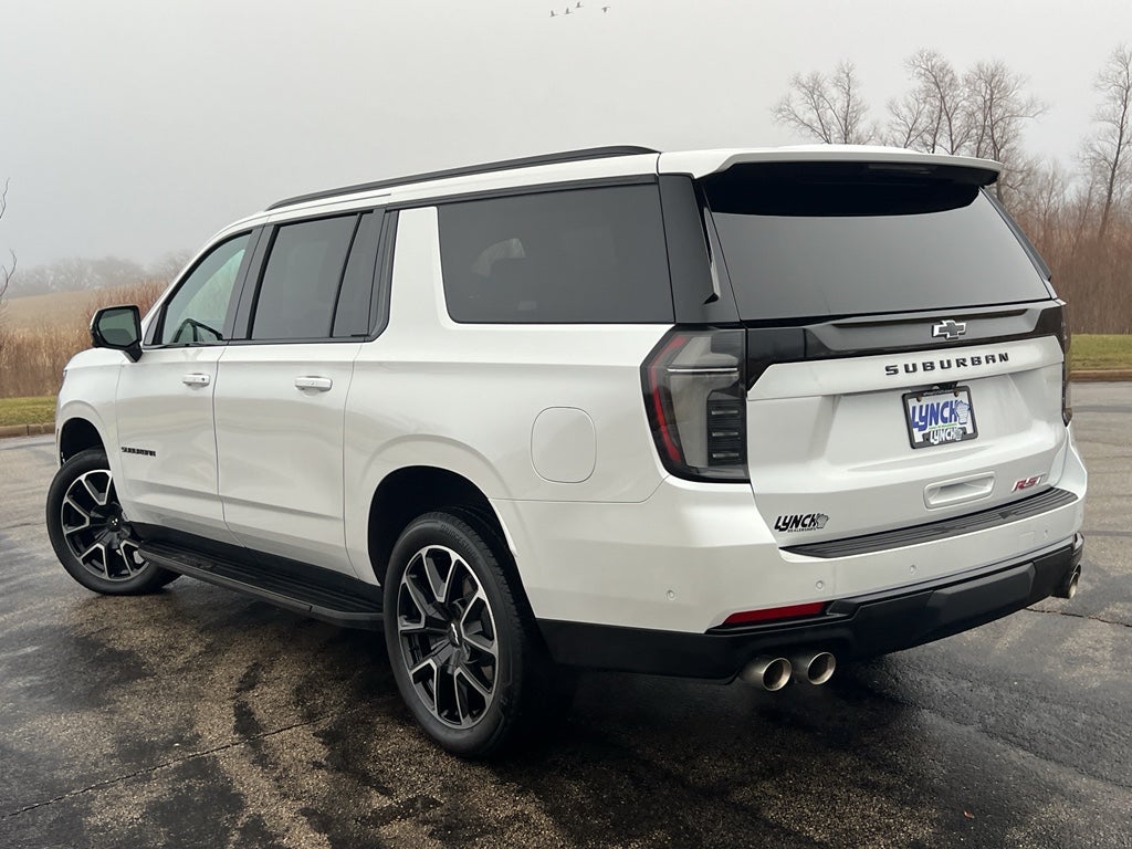 2025 Chevrolet Suburban RST